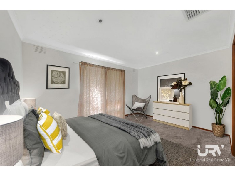 10 Kingswood Drive, Craigieburn VIC 3064