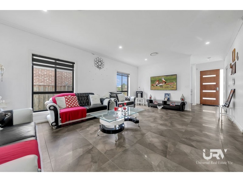 29 Turion Drive, Mickleham VIC 3064