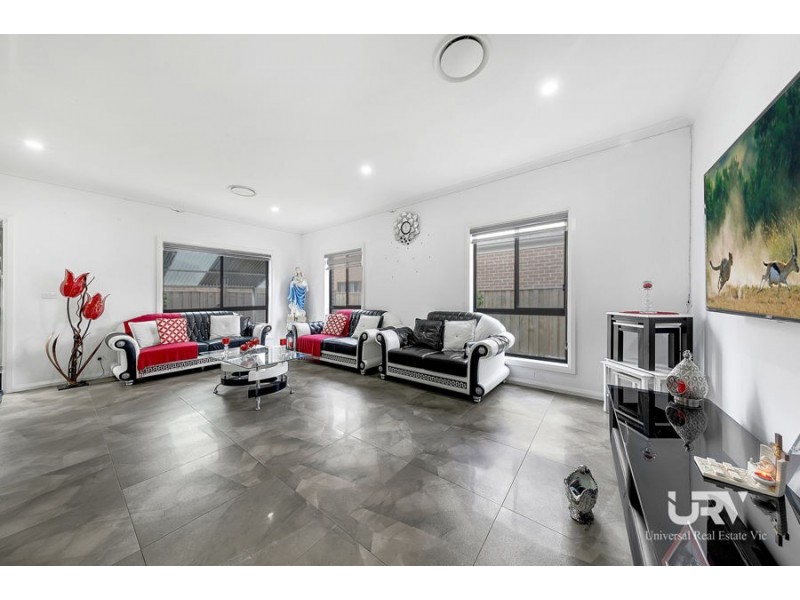 29 Turion Drive, Mickleham VIC 3064