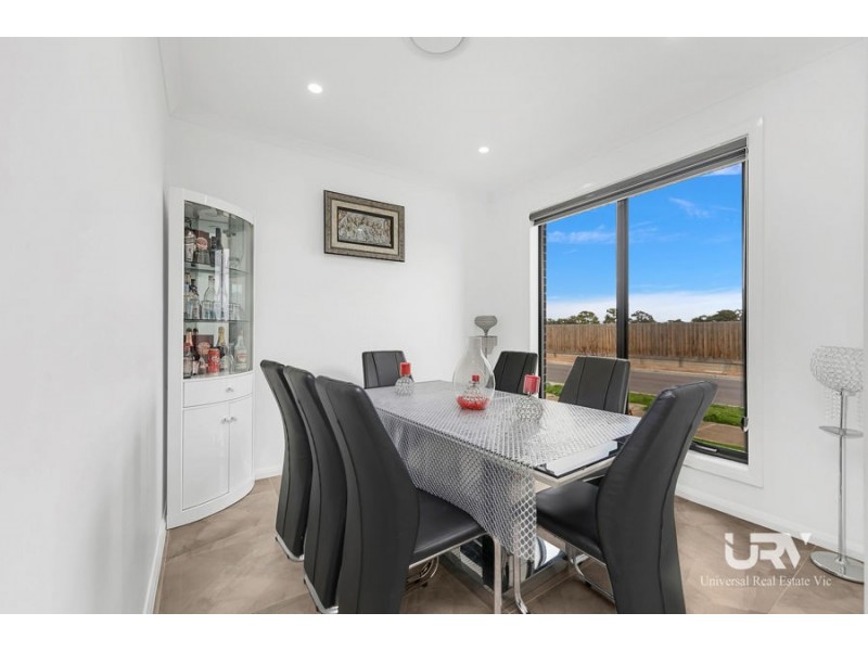 29 Turion Drive, Mickleham VIC 3064