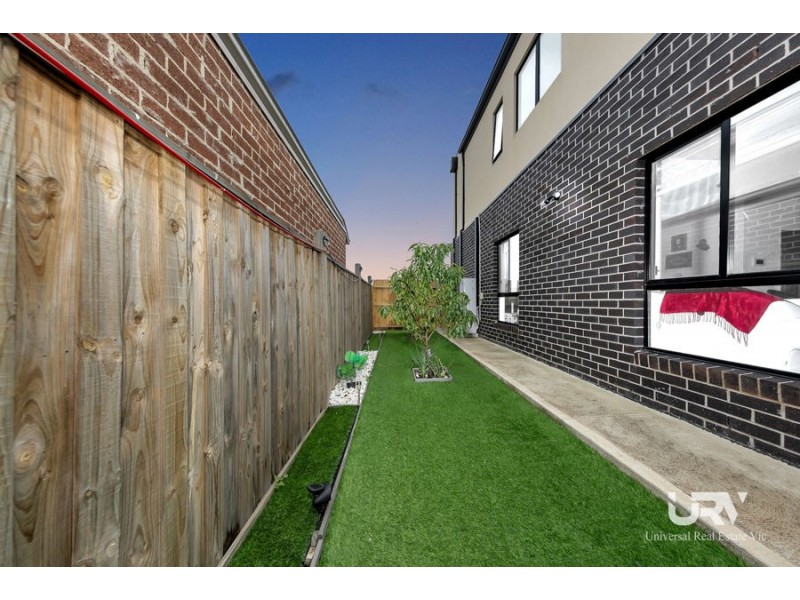29 Turion Drive, Mickleham VIC 3064