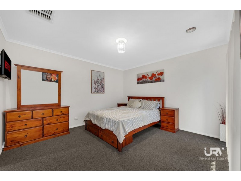 4 Padstowe Court, Craigieburn VIC 3064