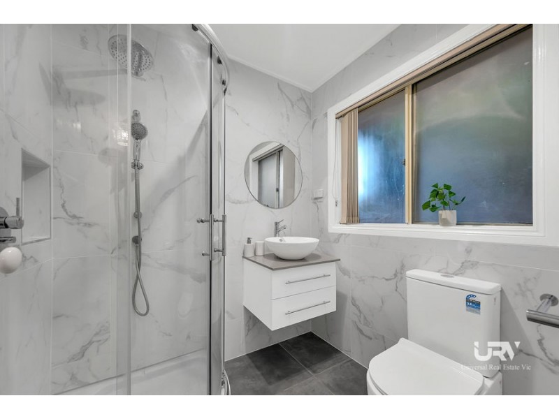 4 Padstowe Court, Craigieburn VIC 3064