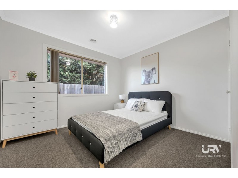 4 Padstowe Court, Craigieburn VIC 3064