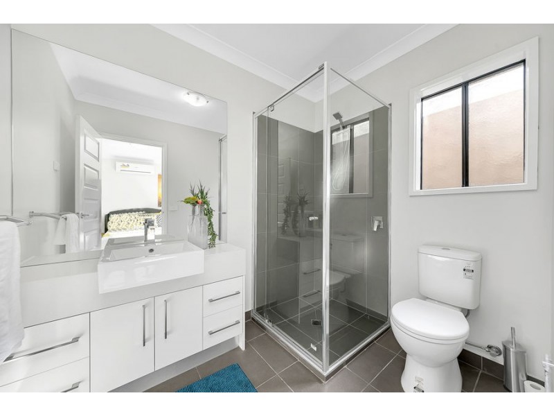 13 Eveline Street, Craigieburn VIC 3064