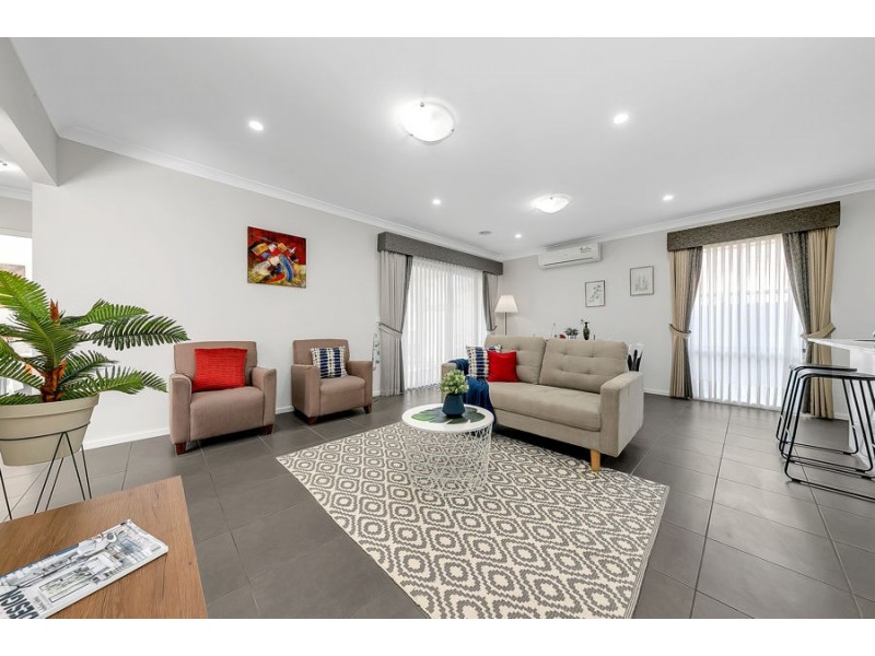 13 Eveline Street, Craigieburn VIC 3064