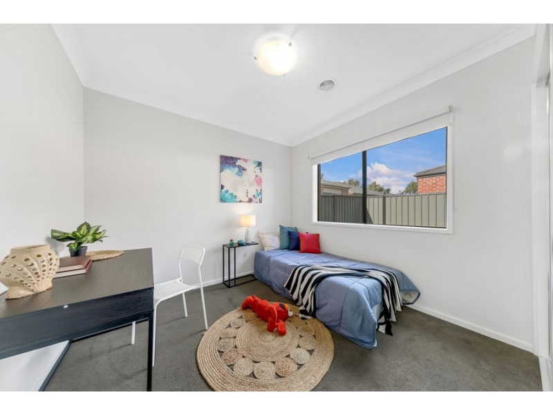 13 Eveline Street, Craigieburn VIC 3064