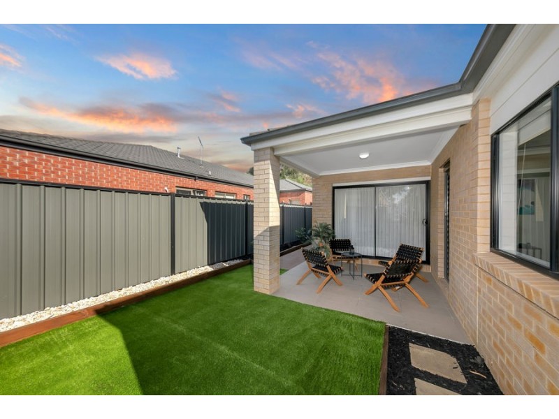 13 Eveline Street, Craigieburn VIC 3064