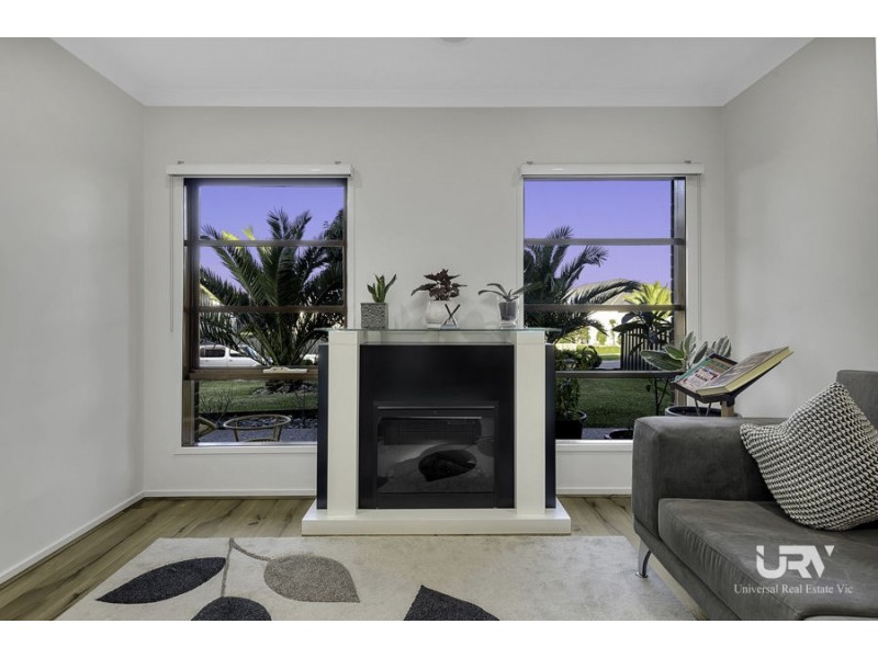 26 Brentwick Drive, Craigieburn VIC 3064