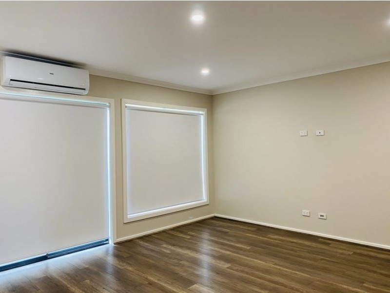 28 Colwood Avenue, Mickleham VIC 3064