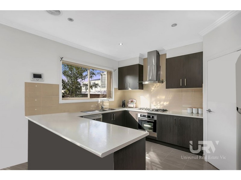 8A Northern Crescent, Craigieburn VIC 3064