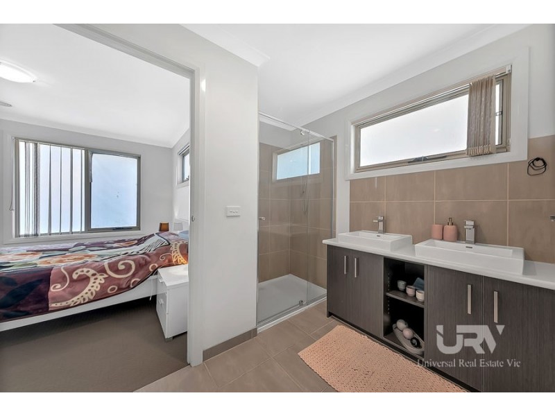 8A Northern Crescent, Craigieburn VIC 3064