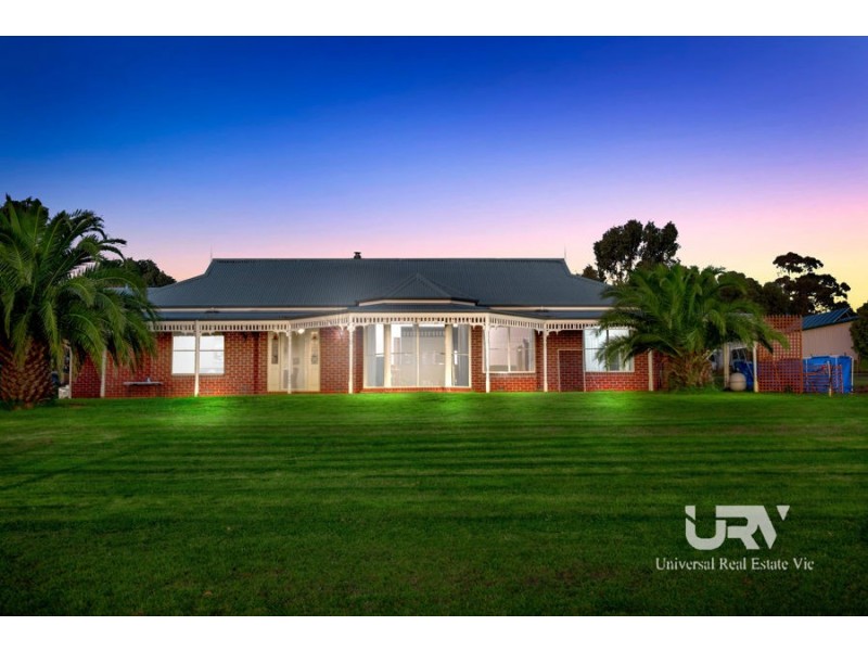 9 Roditis Avenue, Broadford VIC 3658