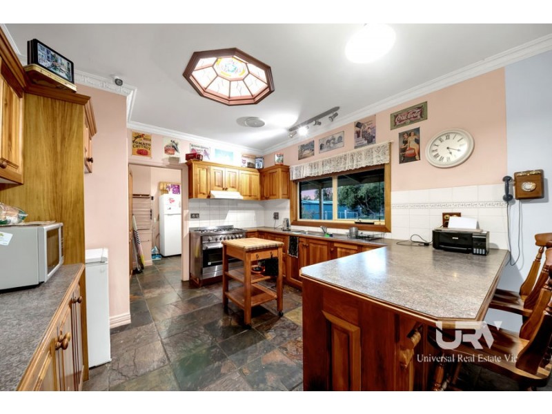 9 Roditis Avenue, Broadford VIC 3658