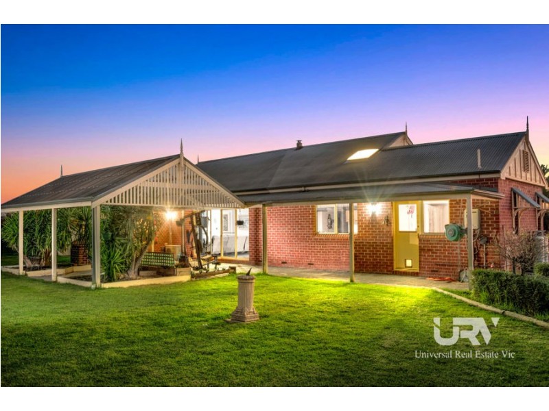 9 Roditis Avenue, Broadford VIC 3658