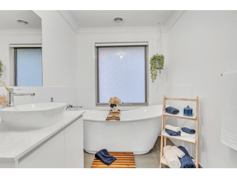 4 Toscana Way, Wallan VIC 3756