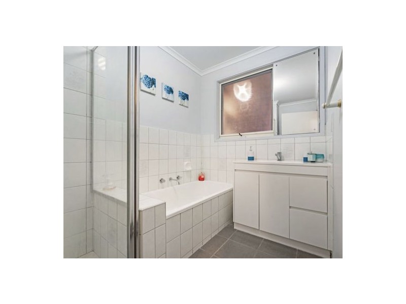 9 Kirkbride Way, Craigieburn VIC 3064