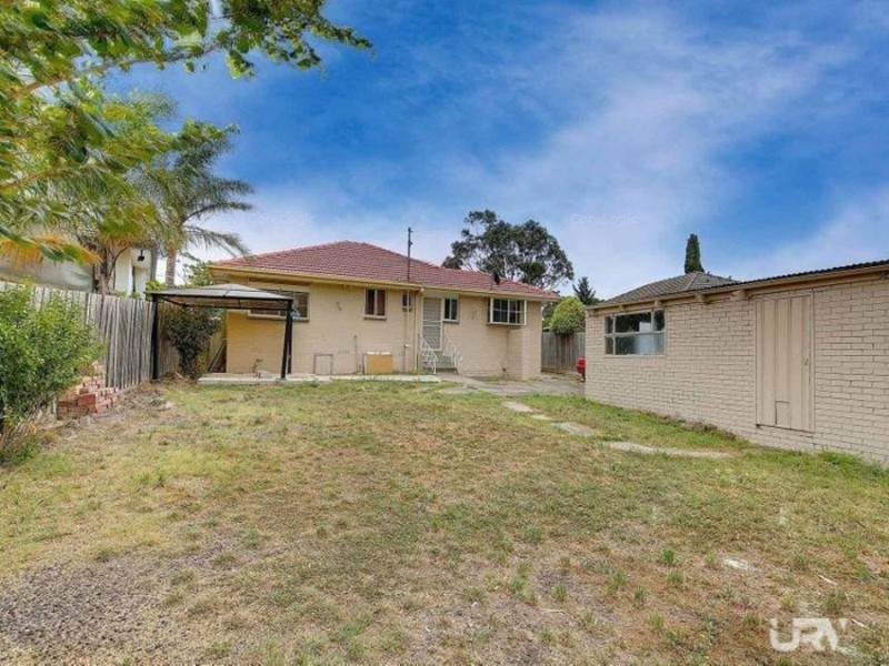 32 Hanson road, Craigieburn VIC 3064