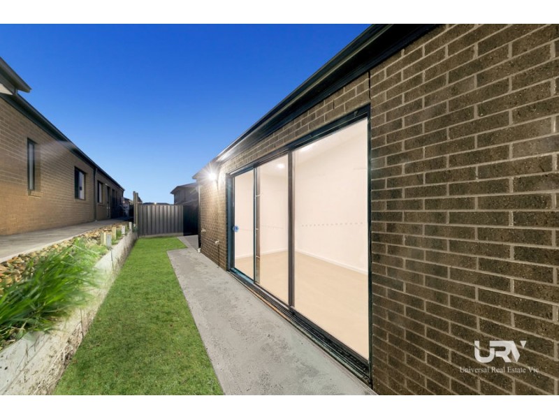 16 Pronto Drive, Kalkallo VIC 3064