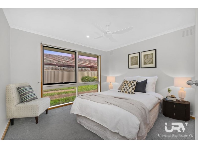 17 Carlisle St, Craigieburn VIC 3064