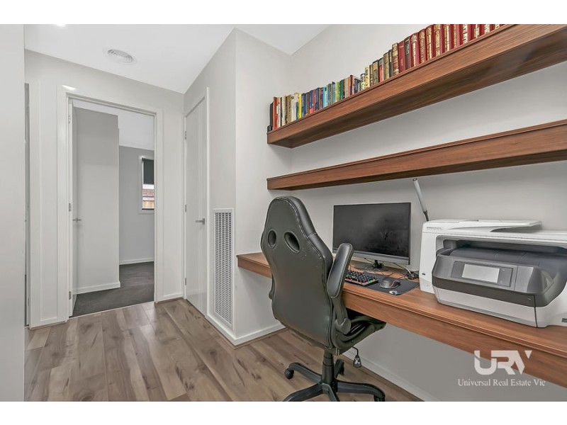 4 Pollen Place, Donnybrook VIC 3064