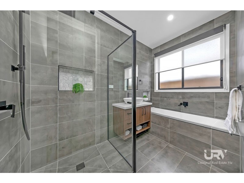 4 Pollen Place, Donnybrook VIC 3064