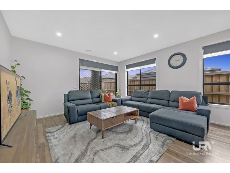 4 Pollen Place, Donnybrook VIC 3064