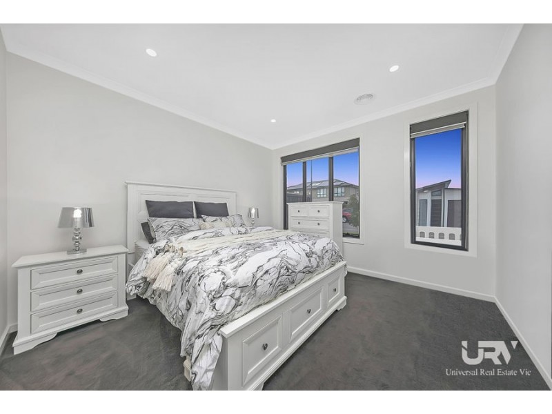 4 Pollen Place, Donnybrook VIC 3064