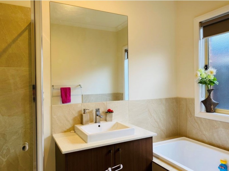 14 Wendouree View, Wollert VIC 3750