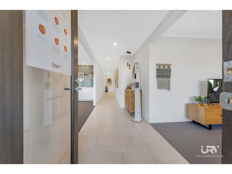 75 Whitfield Cres, Craigieburn VIC 3064