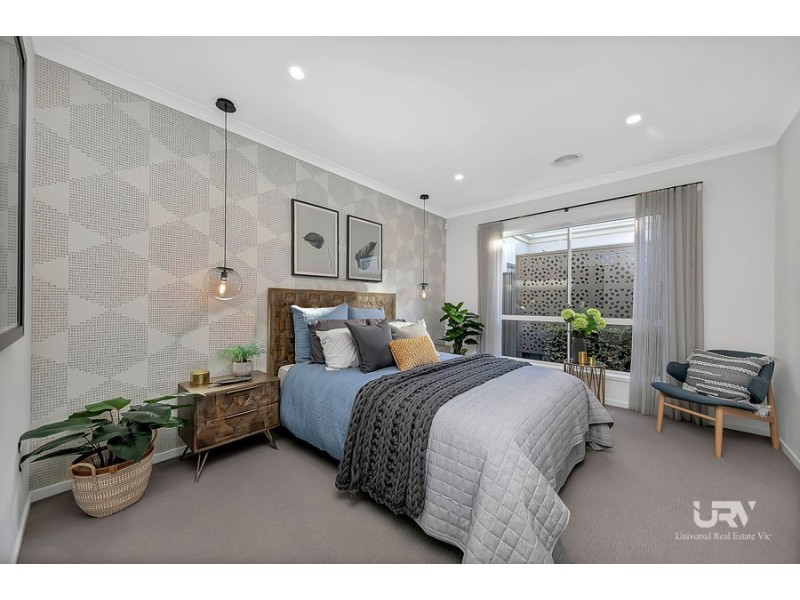 75 Whitfield Cres, Craigieburn VIC 3064