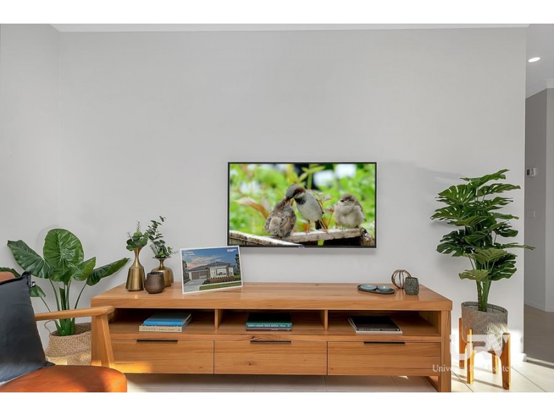 75 Whitfield Cres, Craigieburn VIC 3064