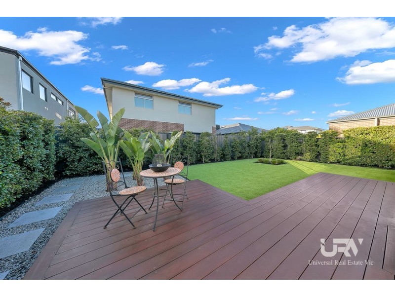 75 Whitfield Cres, Craigieburn VIC 3064