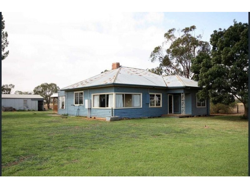 924 Lowe Road, Ballendella VIC 3561