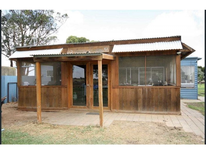 924 Lowe Road, Ballendella VIC 3561