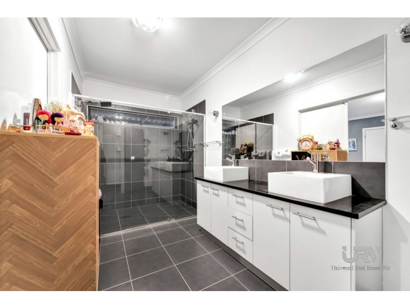 32 Pretty Sally Drive, Wallan VIC 3756