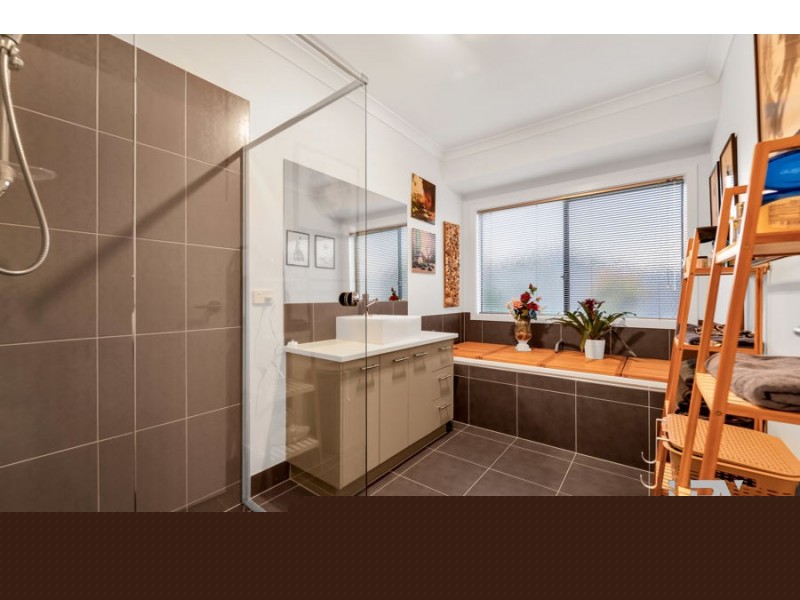 32 Pretty Sally Drive, Wallan VIC 3756