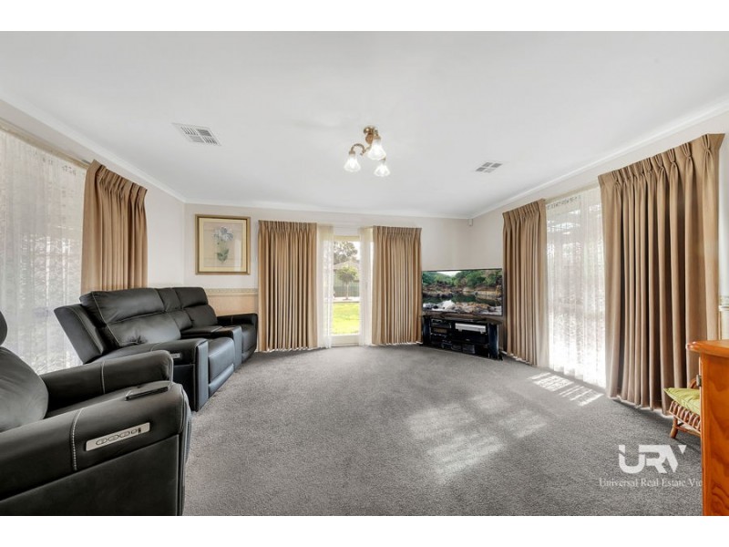 1 Bowes Place, Craigieburn VIC 3064