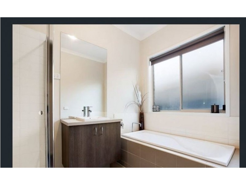 9 Eildon Street, South Morang VIC 3752