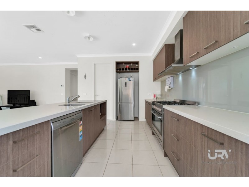 95 Errol Blvd, Mickleham VIC 3064
