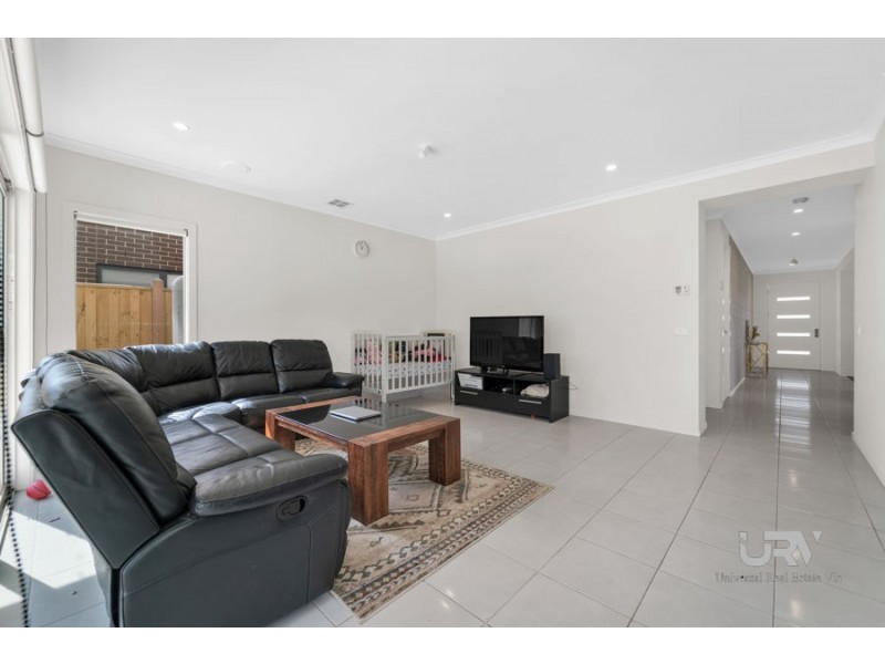 95 Errol Blvd, Mickleham VIC 3064