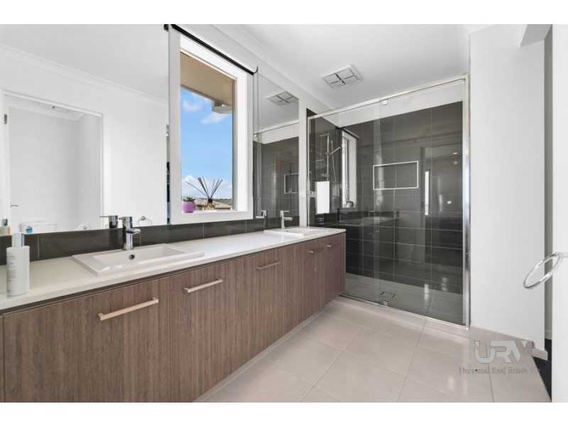 95 Errol Blvd, Mickleham VIC 3064