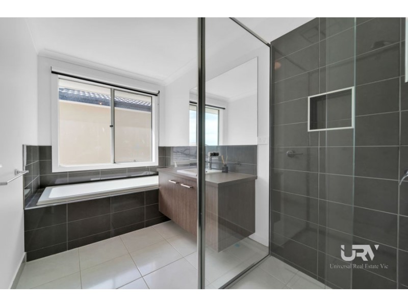 95 Errol Blvd, Mickleham VIC 3064