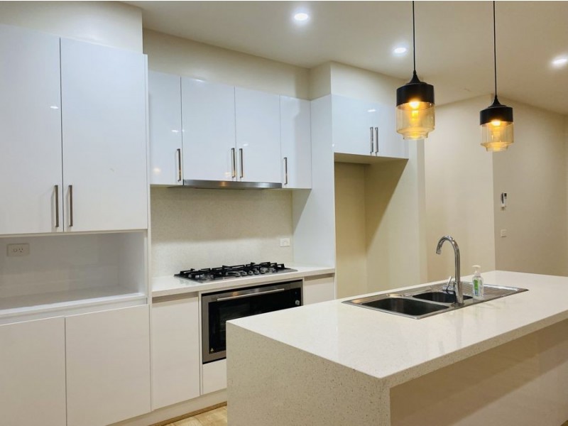 2 Fame Way, Craigieburn VIC 3064