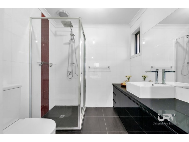 17 Conservation Dr, Craigieburn VIC 3064