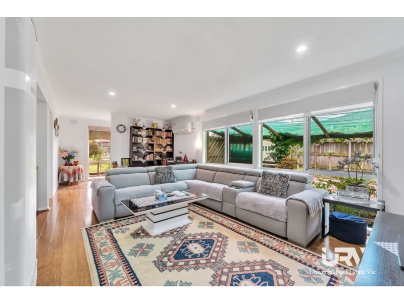 9 Clovelly Drive, Craigieburn VIC 3064