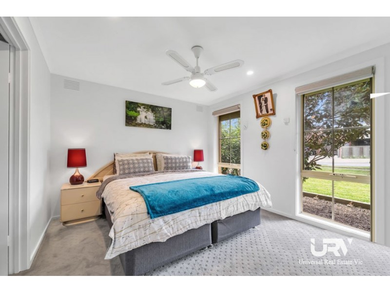 9 Clovelly Drive, Craigieburn VIC 3064