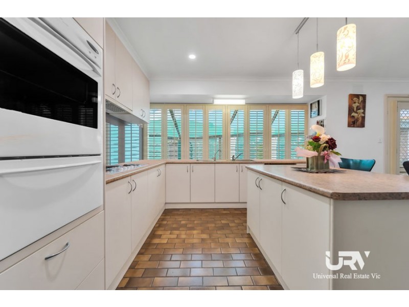 9 Clovelly Drive, Craigieburn VIC 3064