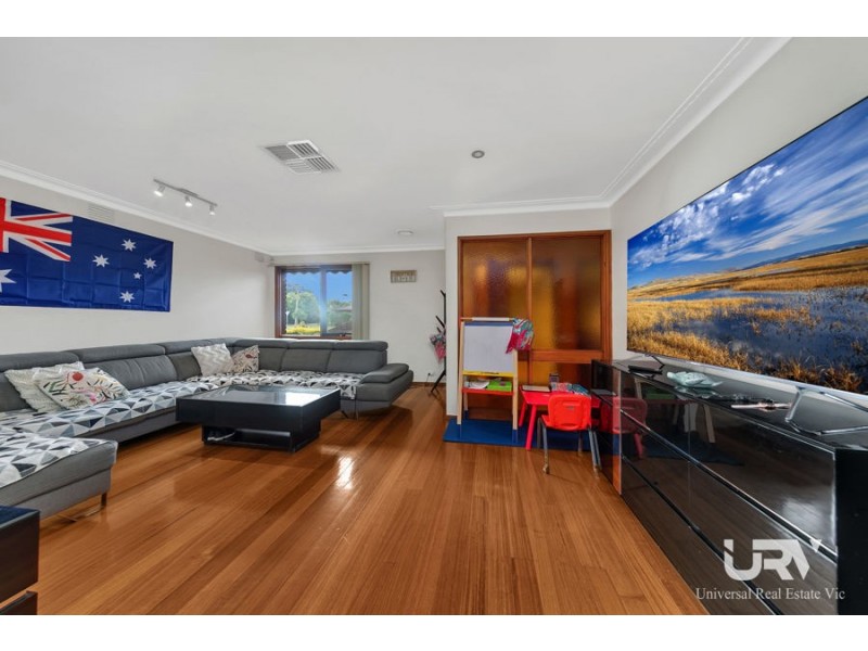 10 Kingswood Drive, Craigieburn VIC 3064