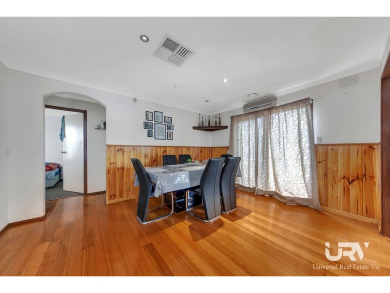 10 Kingswood Drive, Craigieburn VIC 3064